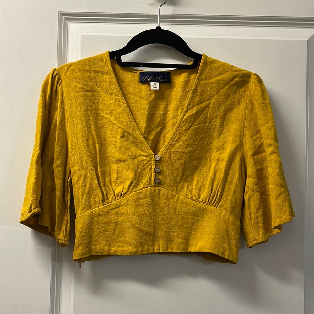 Fun Yellow Crop Top with Button Details and Flowy Sleeves